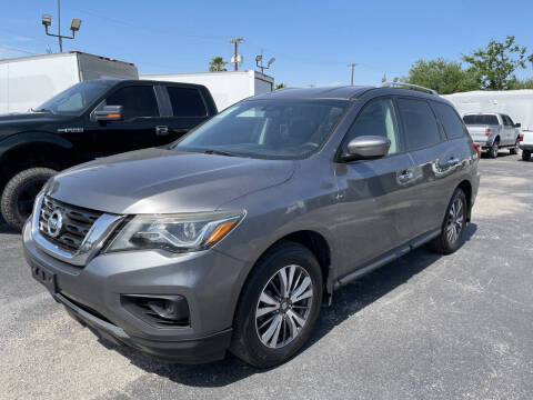 2017 Nissan Pathfinder for sale at Jesco Auto Sales in San Antonio TX