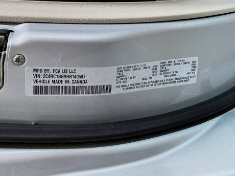 2024 Chrysler Pacifica Touring L