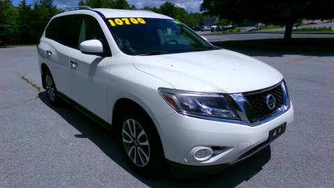 2016 Nissan Pathfinder S