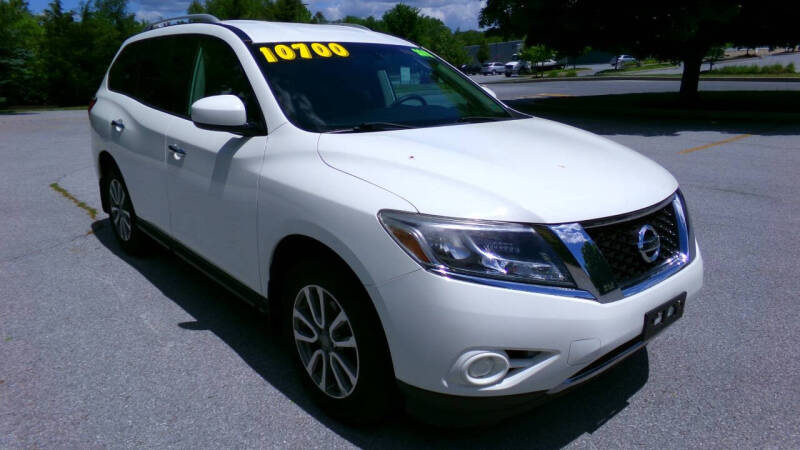 2016 Nissan Pathfinder S