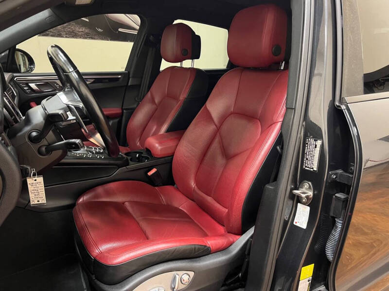 2018 Porsche Macan S