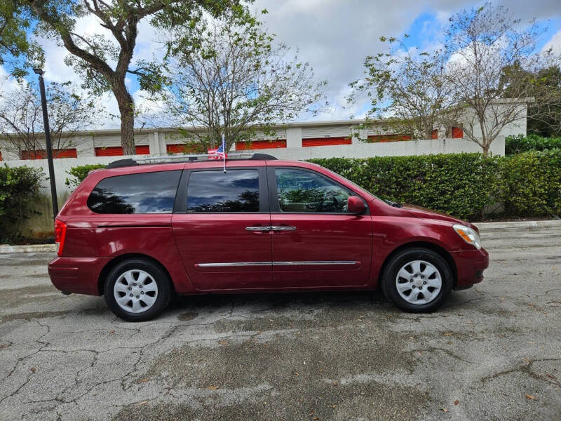 2007 Hyundai Entourage GLS