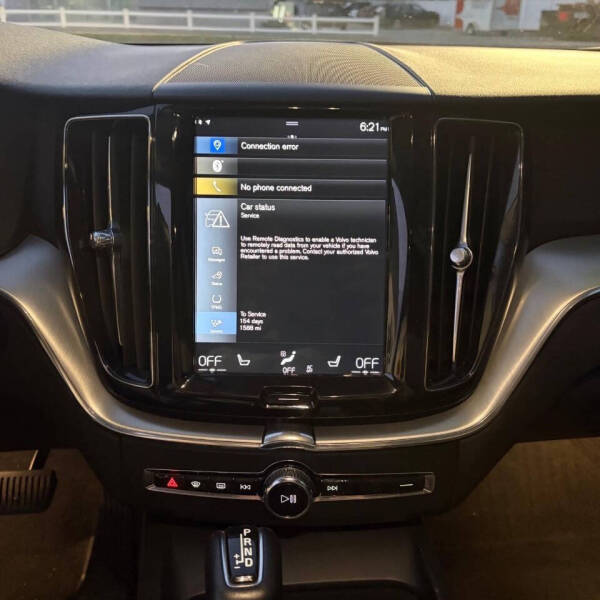 2019 Volvo XC60 T5 Momentum