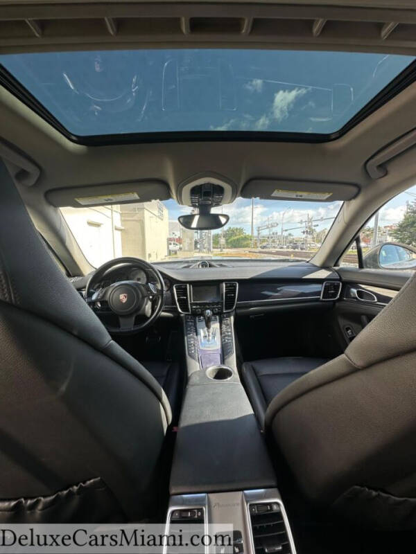2011 Porsche Panamera