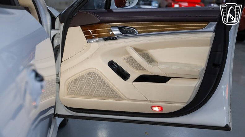 2013 Porsche Panamera