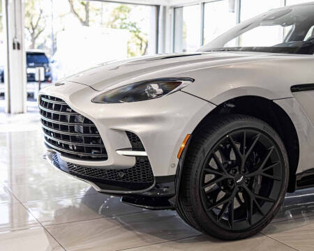 2026 Aston Martin DBX 707