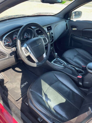 2012 Chrysler 200 Limited