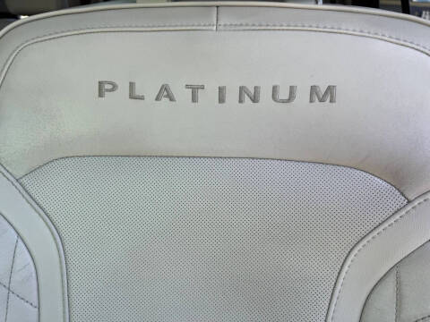 2019 Ford Explorer Platinum