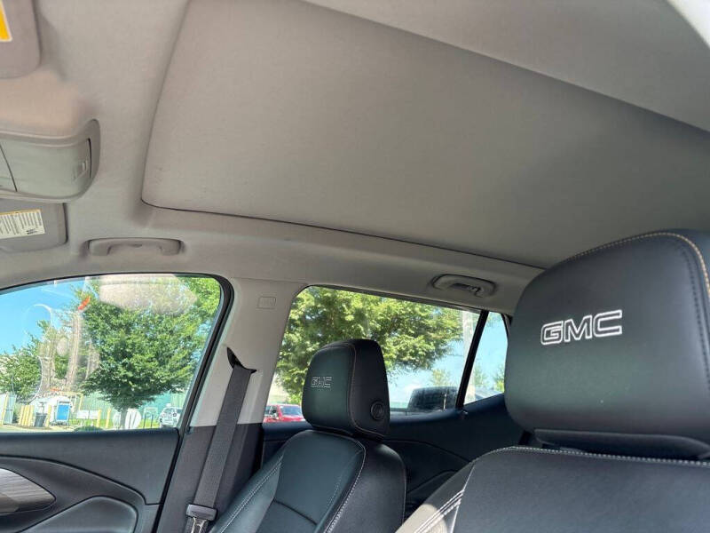 2023 GMC Terrain SLT