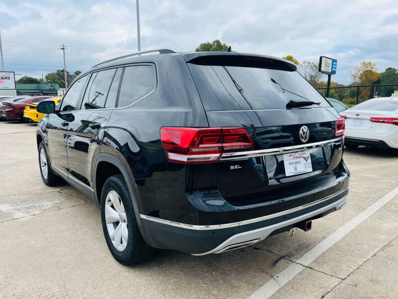 2018 Volkswagen Atlas SEL photo 8