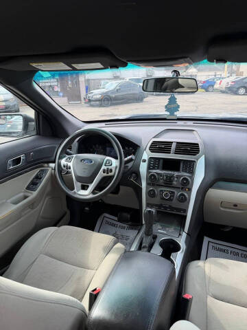 2015 Ford Explorer