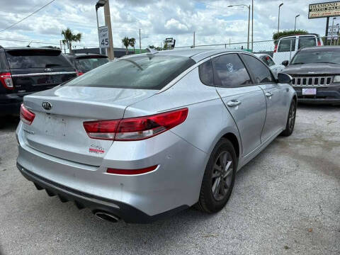 2020 Kia Optima LX