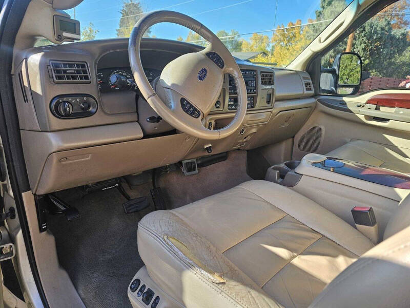 2004 Ford Excursion Limited