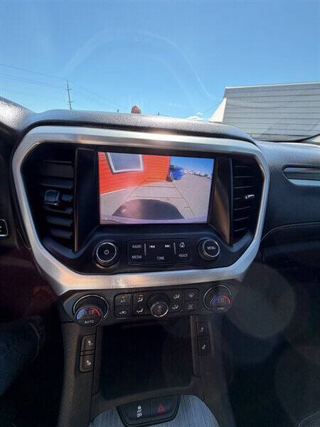 2019 GMC Acadia SLT-1
