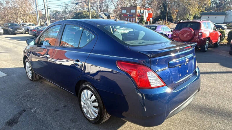 2019 Nissan Versa