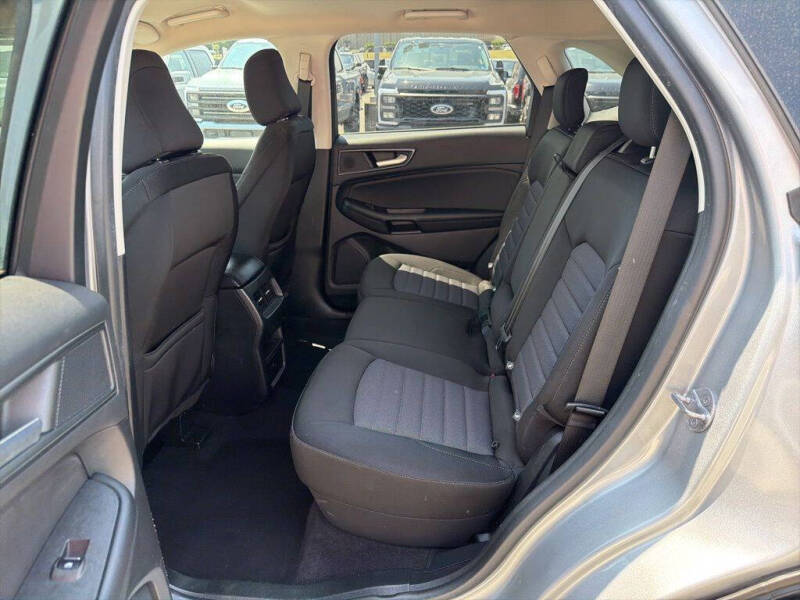 2023 Ford Edge SE