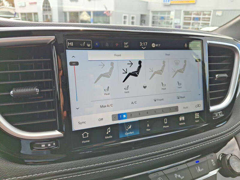 2026 Chrysler Pacifica Limited