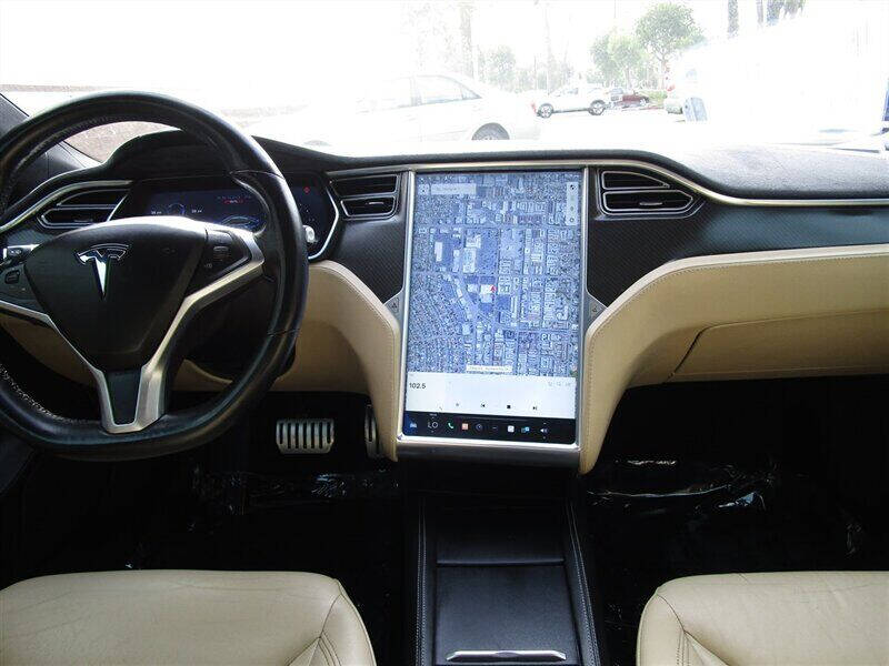 2015 Tesla Model S P85D