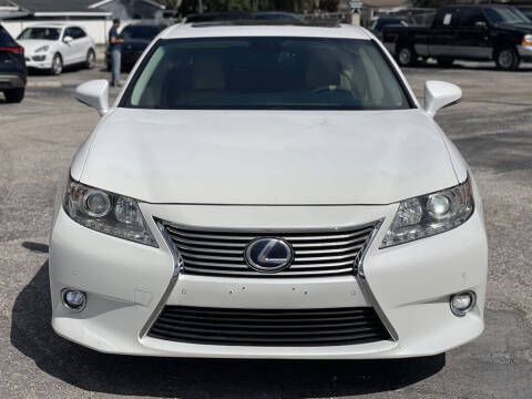 2015 Lexus ES 300h