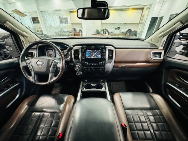 2016 Nissan Titan XD Platinum Reserve