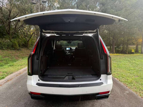 2022 Cadillac Escalade Premium Luxury