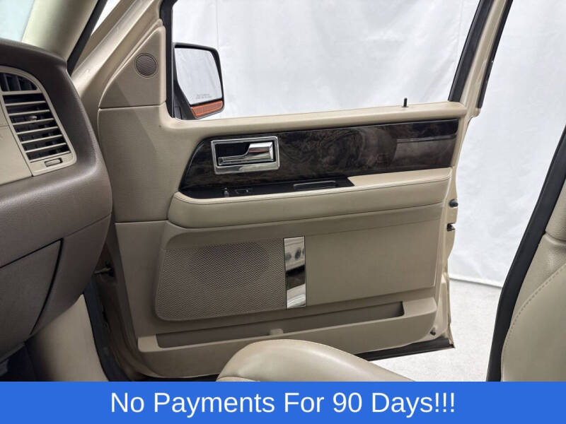 2017 Lincoln Navigator Select