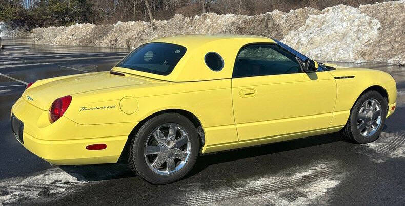 2002 Ford Thunderbird Deluxe