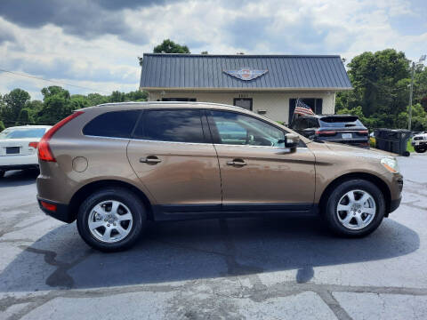 2011 Volvo XC60 for sale at G AND J MOTORS in Elkin NC