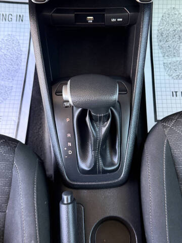 2022 Kia Rio S