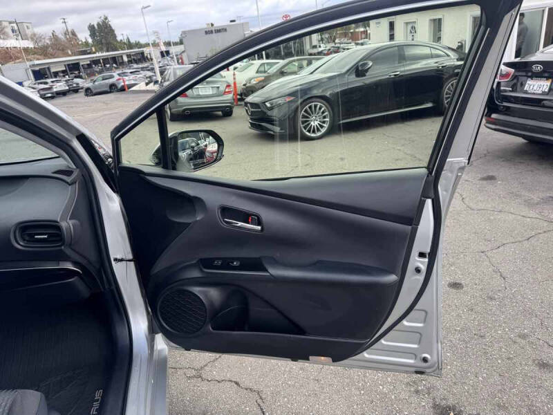 2018 Toyota Prius Two