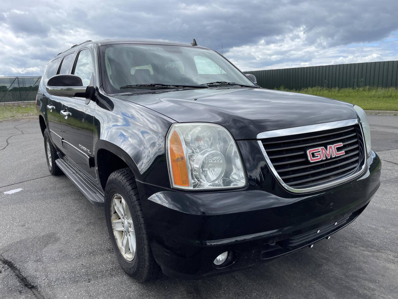 2012 GMC Yukon XL for sale at Twin Cities Auctions in Elk River, MN