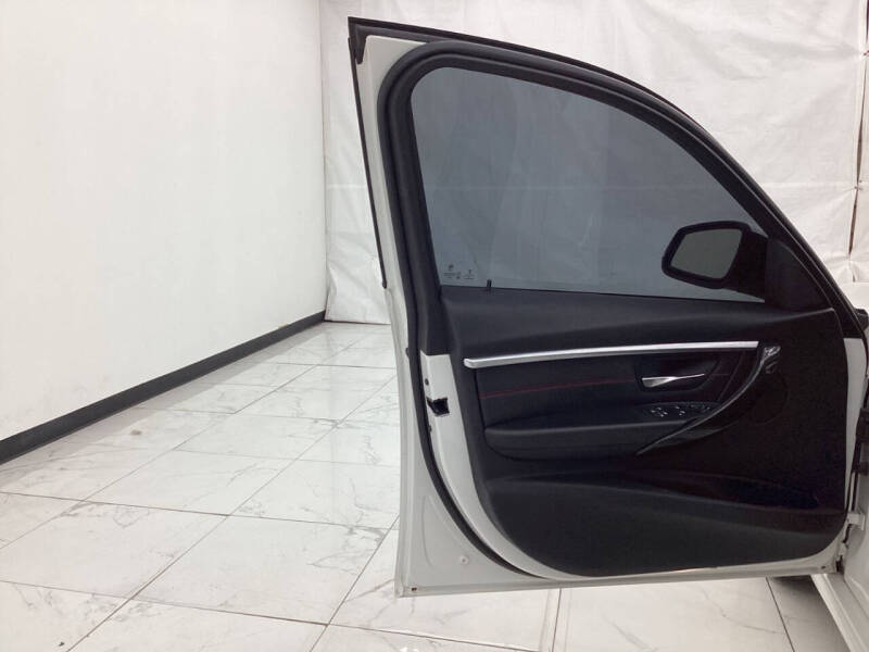 2016 BMW 3 Series 328i