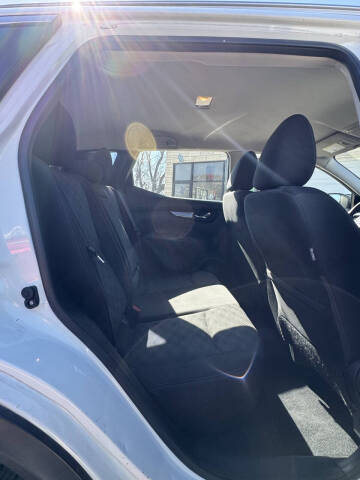 2017 Nissan Rogue Sport SV