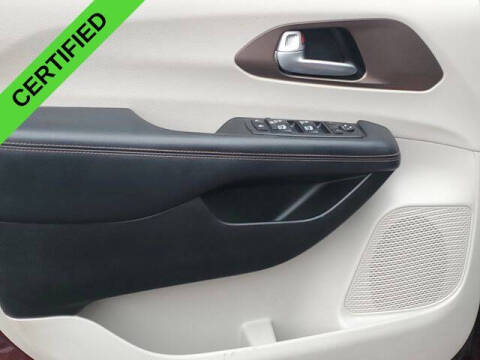 2018 Chrysler Pacifica Touring L Plus