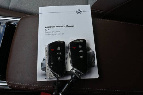 2023 Volkswagen ID.4 Pro