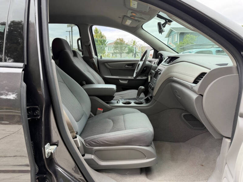 2014 Chevrolet Traverse LS