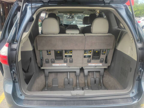 2017 Toyota Sienna