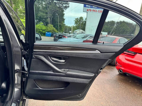 2012 BMW 5 Series 550i