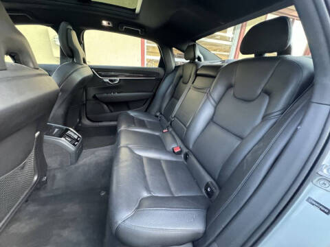 2018 Volvo S90 T5 Momentum