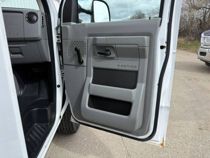 2012 Ford E-Series