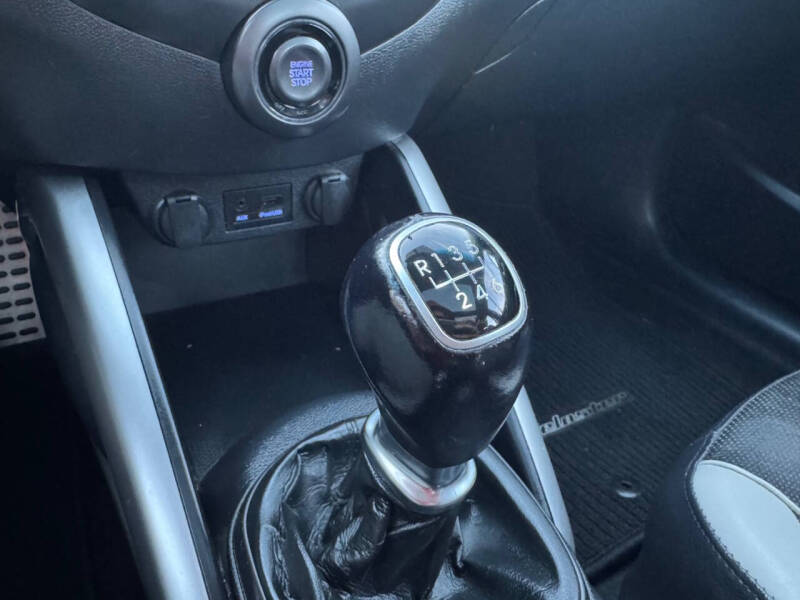 2013 Hyundai Veloster Turbo