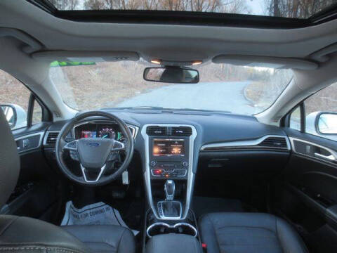 2016 Ford Fusion SE