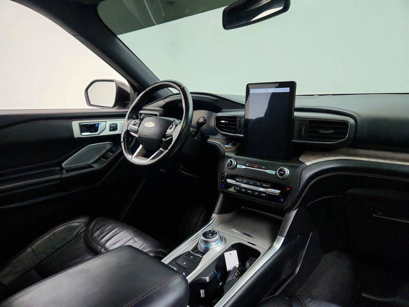 2020 Ford Explorer Platinum