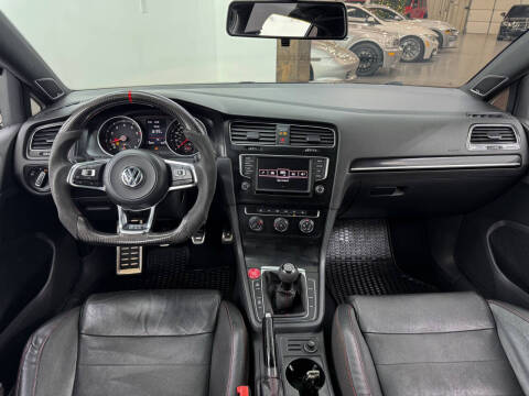 2017 Volkswagen Golf GTI Autobahn