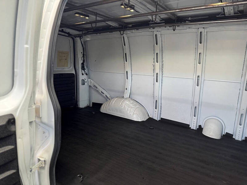 2018 GMC Savana 2500