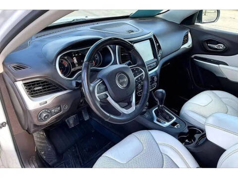 2017 Jeep Cherokee Overland