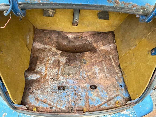 1948 Ford Super Deluxe