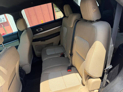 2017 Ford Explorer