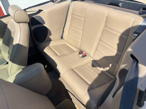 2003 Ford Mustang Deluxe
