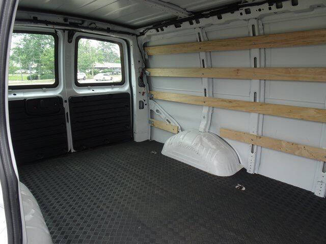 2024 Chevrolet Express 2500
